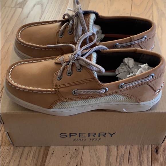 Sperry New in Box Boys size 2W Billfish Shoes - Picture 2 of 6
